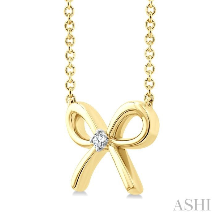 1/50 Ctw Bow Round Cut Diamond Fashion Pendant With Chain in Yellow Gold Vermeil