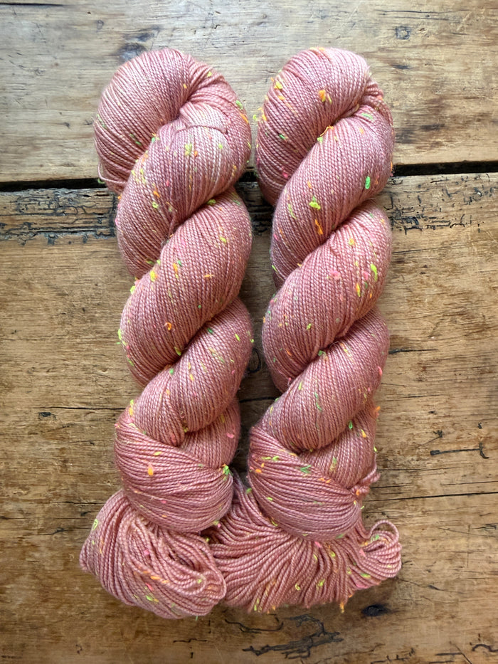 CHELSEA LUXE SALE SOCK Neon Tweed Rosy Glow