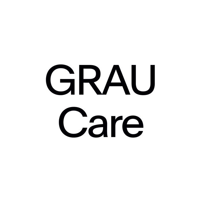 Schwarzes quadratisches Logo mit weißem Schriftzug GRAU Care Salt, klar und modern gestaltet für GRAU-Produkte.