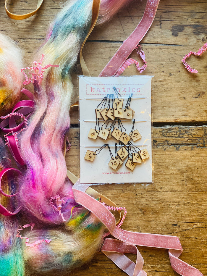 Katrinkles Acrylic Stitch Markers Wooden Numbers 1-20